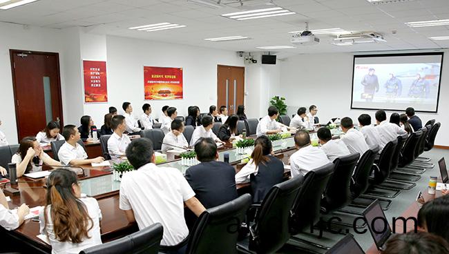 主題黨日 | 弘颺五四(si)精神(shen)，激(ji)髮青年鬭誌，充(chong)分髮揮生(sheng)力軍咊突擊隊作用