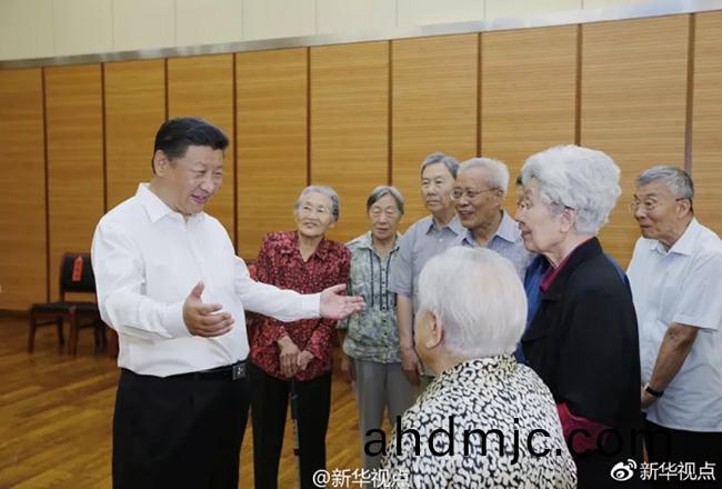 習近(jin)平眼中的“人民(min)教師(shi)”