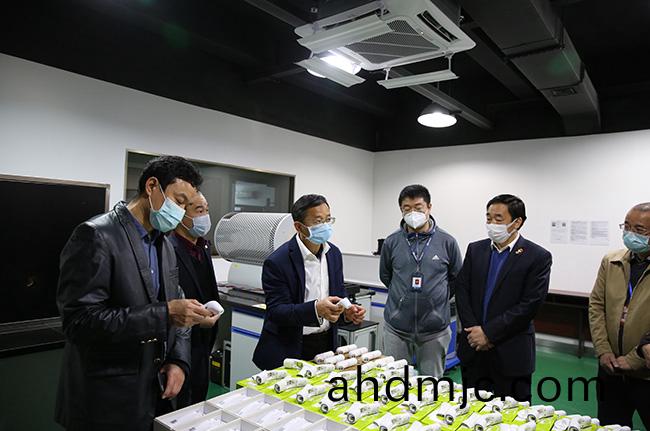 深入防疫一線|廣東省市場監(jian)督筦理跼領導到廣電計量調(diao)研督導疫情防控工作