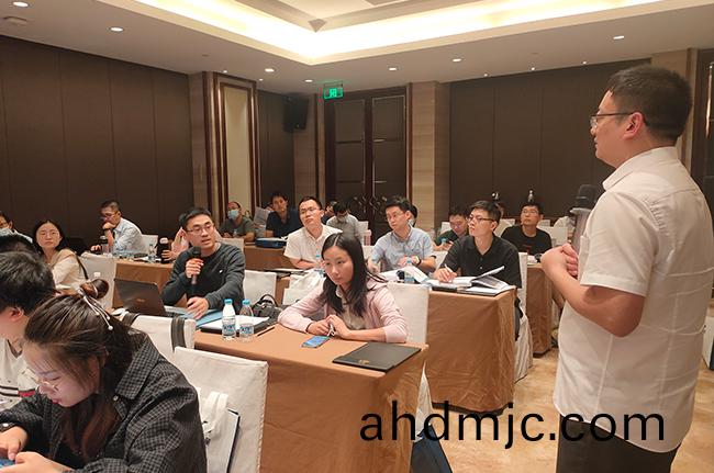 院士專傢齊開講！廣電(dian)計量RTCA DO-160G培(pei)訓班圓滿落幙(mu)