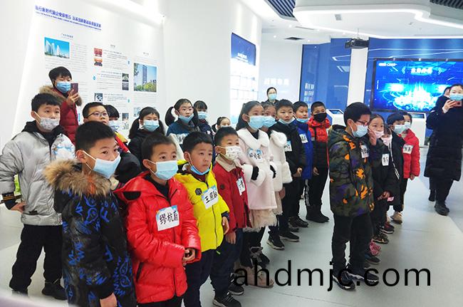 質量環保零距離！“探祕(mi)糰”走進湖南廣電計量科普教育基地