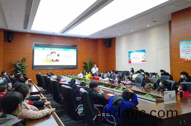 質量環(huan)保零距離(li)！“探祕糰”走進(jin)湖南廣電計量(liang)科普教育基地(di)